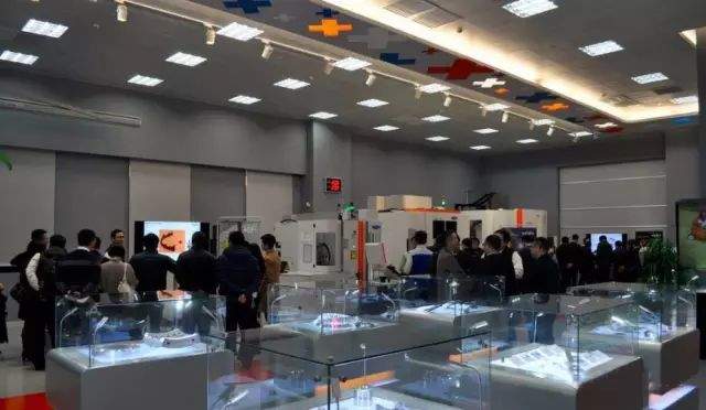 模具加工设备大佬玩起了“增材制造”技术！