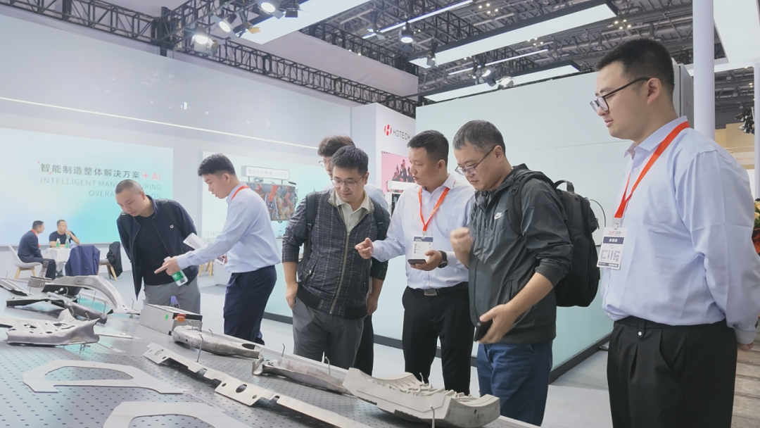 新品首秀,智造升级 | 华工激光亮相2026工博会
