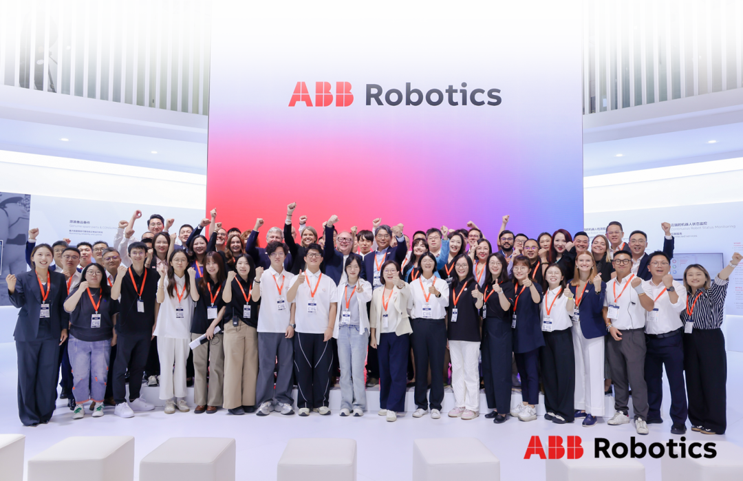 ABB机器人亮相2026工博会，展示模仿学习、视觉与智能体AI前瞻技术